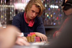 Viktor Blom elképesztő: ismét egymillió dolláros éjszakát csinált! Viktor Blom elképesztő: ismét egymillió dolláros éjszakát csinált!