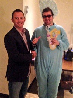 Itt egy kép arról, hogy néz ki Phil Hellmuth rugdalózóban Itt egy kép arról, hogy néz ki Phil Hellmuth rugdalózóban
