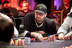 Csoda: Hellmuth kiesett, de nem hisztizett Csoda: Hellmuth kiesett, de nem hisztizett