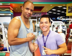 Phil Ivey kigyúrta magát Phil Ivey kigyúrta magát