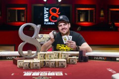 Noah Schwartz 5 millió fölé ért Noah Schwartz 5 millió fölé ért