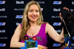 Vicky Coren három díjat húzott be a brit díjátadón Vicky Coren három díjat húzott be a brit díjátadón